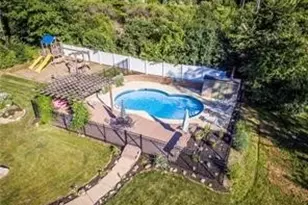 1036 Winhurst Dr, Akron, OH 44313 - Photo 4