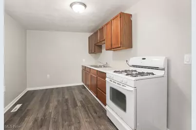 1174 Bryce Avenue, Aurora, OH 44202 - Photo 2