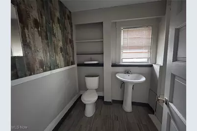 945 E 149th Street, Loveland, OH 44110 - Photo 8