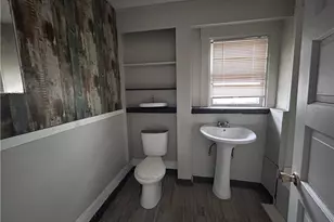 945 E 149th St, Loveland, OH 44110 - Photo 8