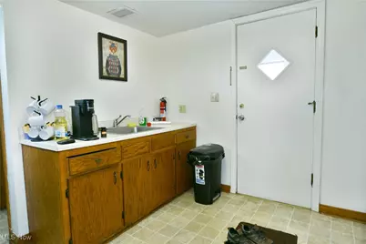 12 - 14 N Main Street, Hubbard, OH 44425 - Photo 24