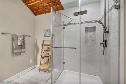 8405 Lucerne Drive, Chagrin Falls, OH 44023 - Photo 24