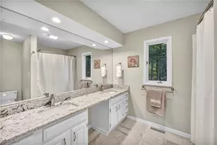 8405 Lucerne Dr, Chagrin Falls, OH 44023 - Photo 38