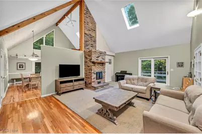 8405 Lucerne Drive, Chagrin Falls, OH 44023 - Photo 18