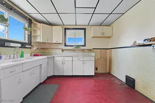 1026 E 16th St, Ashtabula, OH 44004 - Photo 6