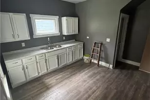 411 Eddy Rd, Loveland, OH 44108 - Photo 2