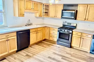 24 Oak Cir, Parkersburg, WV 26101 - Photo 6