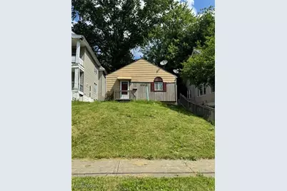 13613 Beachwood Avenue, Loveland, OH 44105 - Photo 2