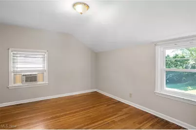 273 E 208th Street, Euclid, OH 44123 - Photo 6