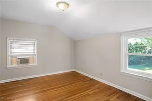 273 E 208th St, Euclid, OH 44123 - Photo 6