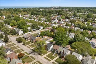 273 E 208th St, Euclid, OH 44123 - Photo 14