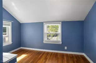 273 E 208th St, Euclid, OH 44123 - Photo 8