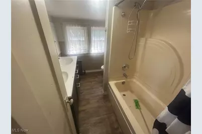 1145 Lake Road, Conneaut, OH 44030 - Photo 8