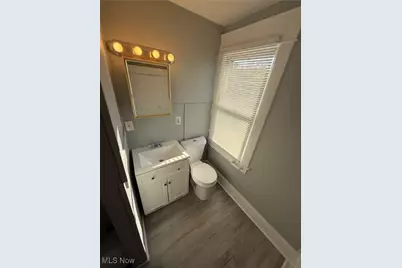 1005 Dewalt Avenue NW, Canton, OH 44703 - Photo 8