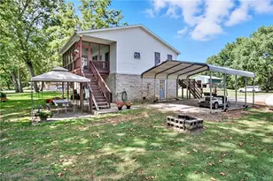 9390 Shady Ln, Blue Rock, OH 43720 - Photo 4