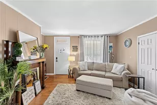 1053 Broadway St, Martins Ferry, OH 43935 - Photo 6