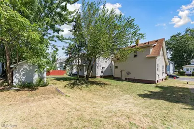 1019 Dartmouth Avenue SW, Canton, OH 44710 - Photo 4