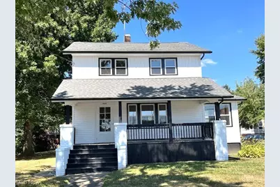 477 Robinson Avenue, Barberton, OH 44203 - Photo 1