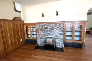 477 Robinson Ave, Barberton, OH 44203 - Photo 2