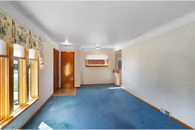 30209 Oakdale Road, Willowick, OH 44095 - Photo 10