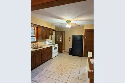 3060 Erie Avenue NW, Massillon, OH 44646 - Photo 4