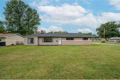 2430 Redgate Lane, Austintown, OH 44511 - Photo 10