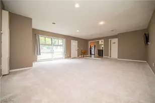 2430 Red Gate Ln, Austintown, OH 44511 - Photo 16