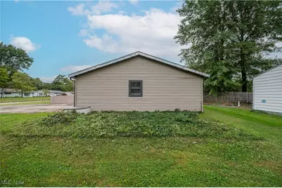 2430 Redgate Lane, Austintown, OH 44511 - Photo 46