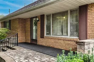 160 Poinciana St, Newport, OH 45768 - Photo 2