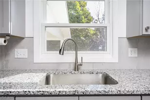 160 Poinciana St, Newport, OH 45768 - Photo 8