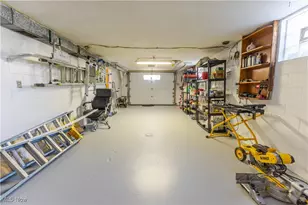 231 Miller Ave, Weirton, WV 26062 - Photo 24