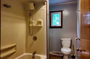 57950 Kilgore St, Bellaire, OH 43906 - Photo 6