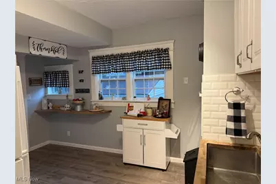 413 Crestwood Avenue, Akron, OH 44302 - Photo 18