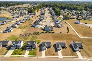 1544 Gate House Street NE, Canton, OH 44721 - Photo 2