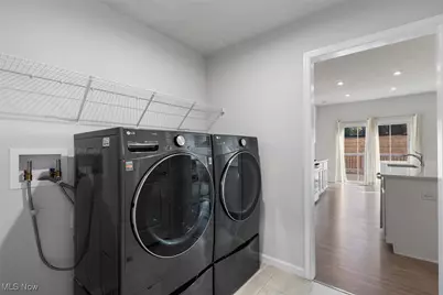 1544 Gate House Street NE, Canton, OH 44721 - Photo 28