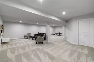 1544 Gate House Street NE, Canton, OH 44721 - Photo 32