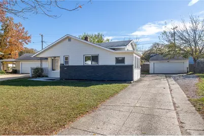 4321 W 181st Street, Loveland, OH 44135 - Photo 2