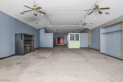 361 E Main Street, Alliance, OH 44601 - Photo 8