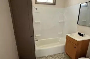 732 Market St, Zanesville, OH 43701 - Photo 12