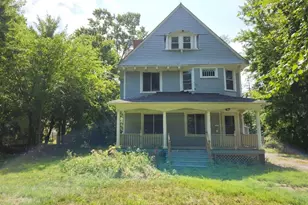 18112 Chagrin Blvd, Huber Heights, OH 44122 - Photo 2