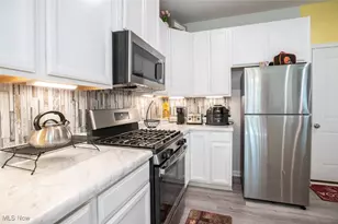 4891 Cedar Crst Ln, Stow, OH 44224 - Photo 6