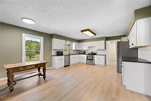 2236 Hartville Rd, Hartville, OH 44260 - Photo 6