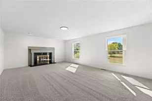 2236 Hartville Rd, Hartville, OH 44260 - Photo 10