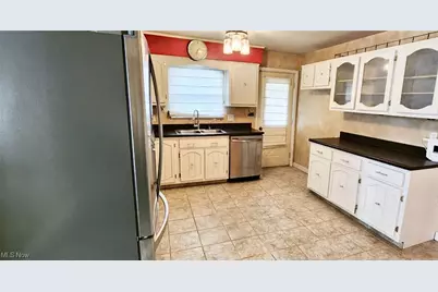 212 Wayne Avenue, Weirton, WV 26062 - Photo 6