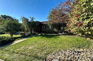 212 Wayne Ave, Weirton, WV 26062 - Photo 20