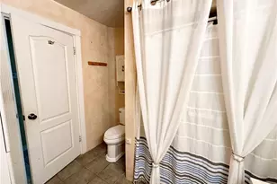 212 Wayne Ave, Weirton, WV 26062 - Photo 16