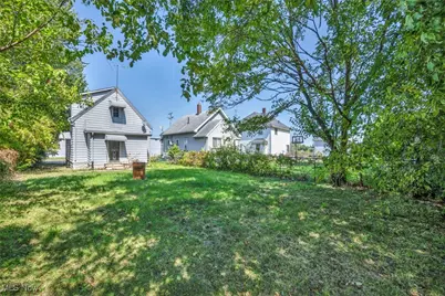 937 W 13th Street, Lorain, OH 44052 - Photo 6