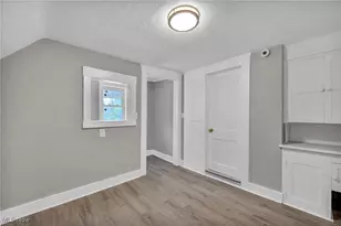 937 W 13th St, Lorain, OH 44052 - Photo 12