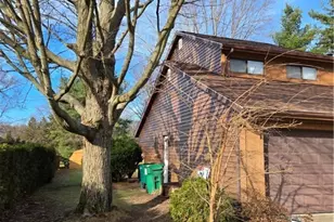 9205 Pekin Ct, Mentor, OH 44060 - Photo 2