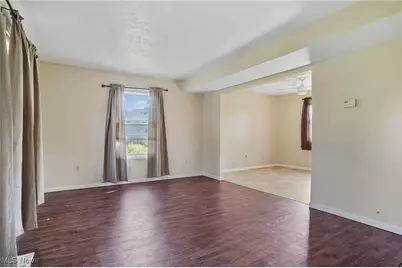 16690 Dayton Street, Chagrin Falls, OH 44023 - Photo 4